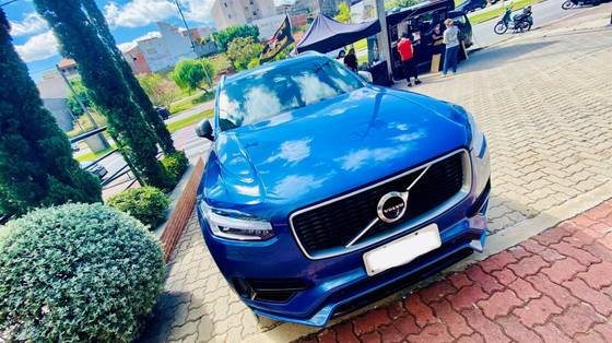 VOLVO XC90 2.0 T8 HYBRID R-DESIGN AWD GEARTRONIC VOLVO XC90 2.0 T8 HYBRID R-DESIGN AWD GEARTRONIC